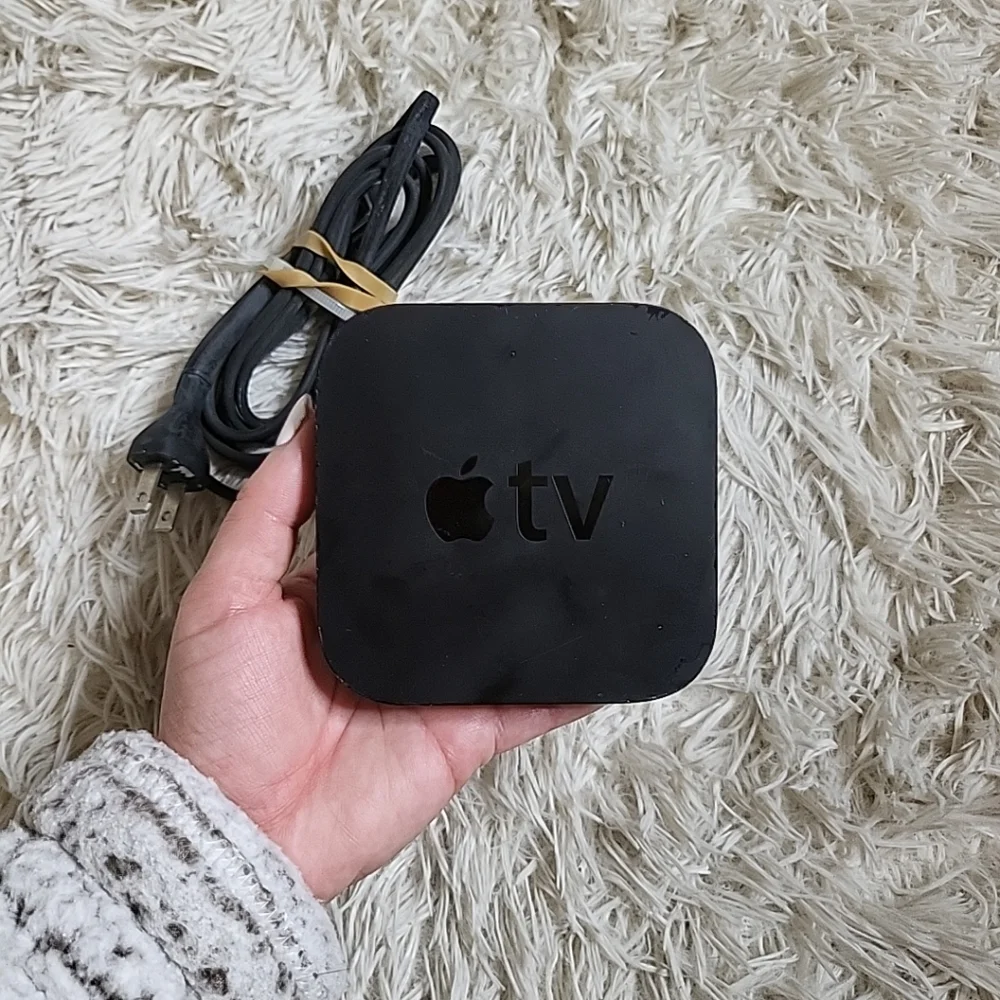 Apple TV A1469 (3rd Generation) HD Media Streaming Device - No Remote